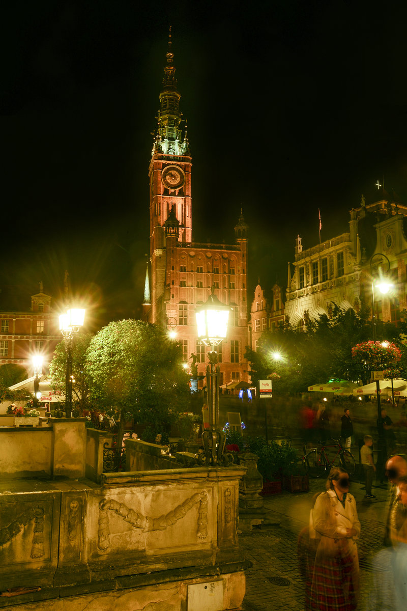 Danzig - Gdansk. Das Rechtstdtische Rathaus am Abend. Aufnahme: 16. August 2019.