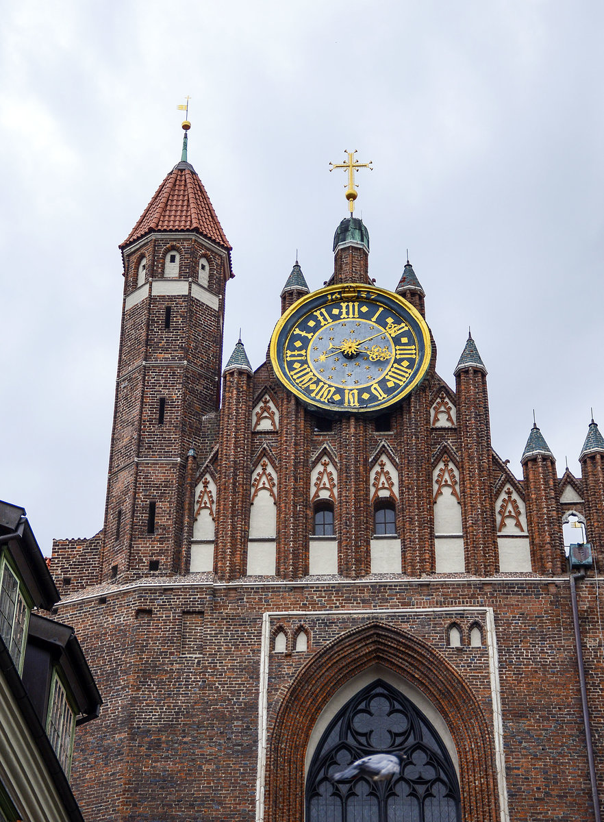 Danzig - Gdansk. Die Nordseite der Marienkirche (Bazylika konkatedralna Wniebowzięcia Najświętszej Maryi Panny). Aufnahme: 12. August 2019.