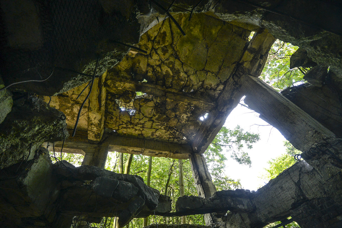 Danzig - Gdansk. In den Ruinen der polnischen Kaserne auf Westerplatte. Aufnahme: 13. August 2019