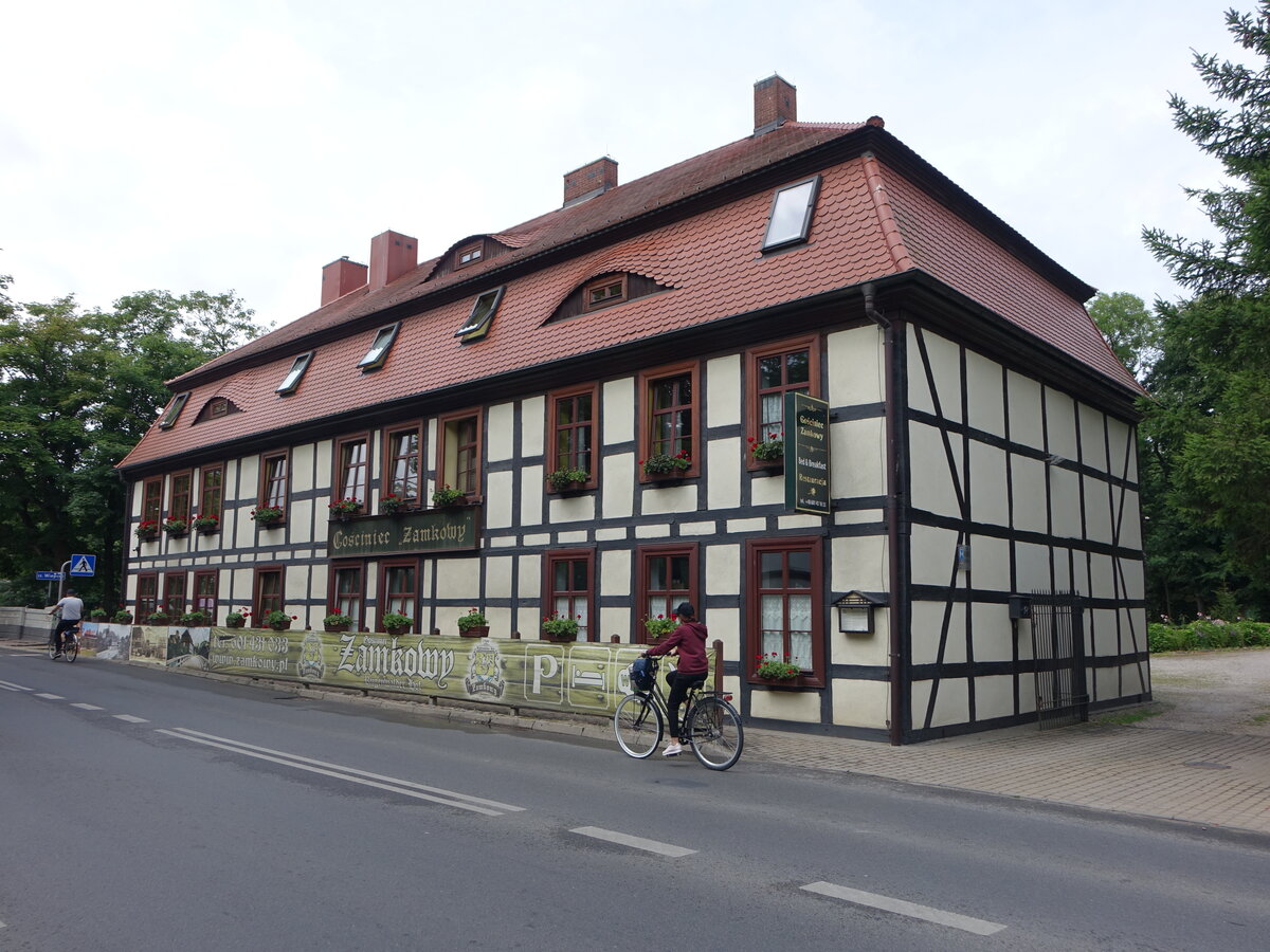 Darlowo / Rgenwalde, Gasthof Zamkowy in der Marii Curie Sklodowskiej Strae (01.08.2021)