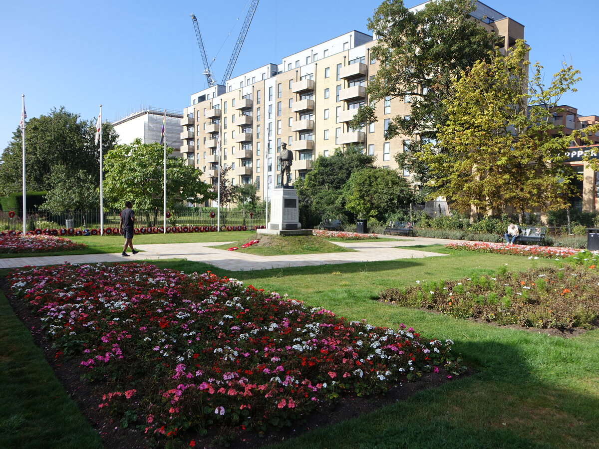 Dartford, War Memorial im Formal Garden (05.09.2023)