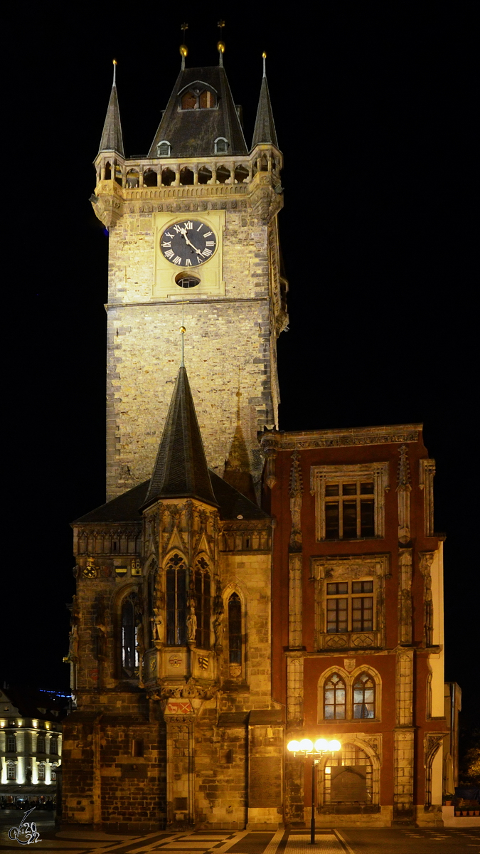 Das im 14. Jahrhundert erbaute Altstdter Rathaus in Prag ist fr seinen Aussichtsturm und die kunstvolle astronomische Uhr bekannt.