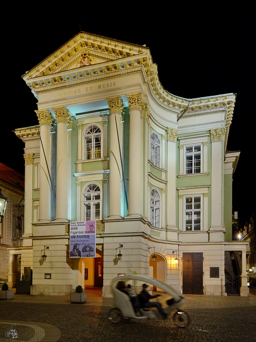 Das von 1781 bis 1783 erbaute Ständetheater befindet sich in der Prager Altstadt und ist durch die Uraufführung der zwei Opern Don Giovanni (1787) und La clemenza di Tito (1791) von Wolfgang Amadeus Mozart in die Musikgeschichte eingegangen.