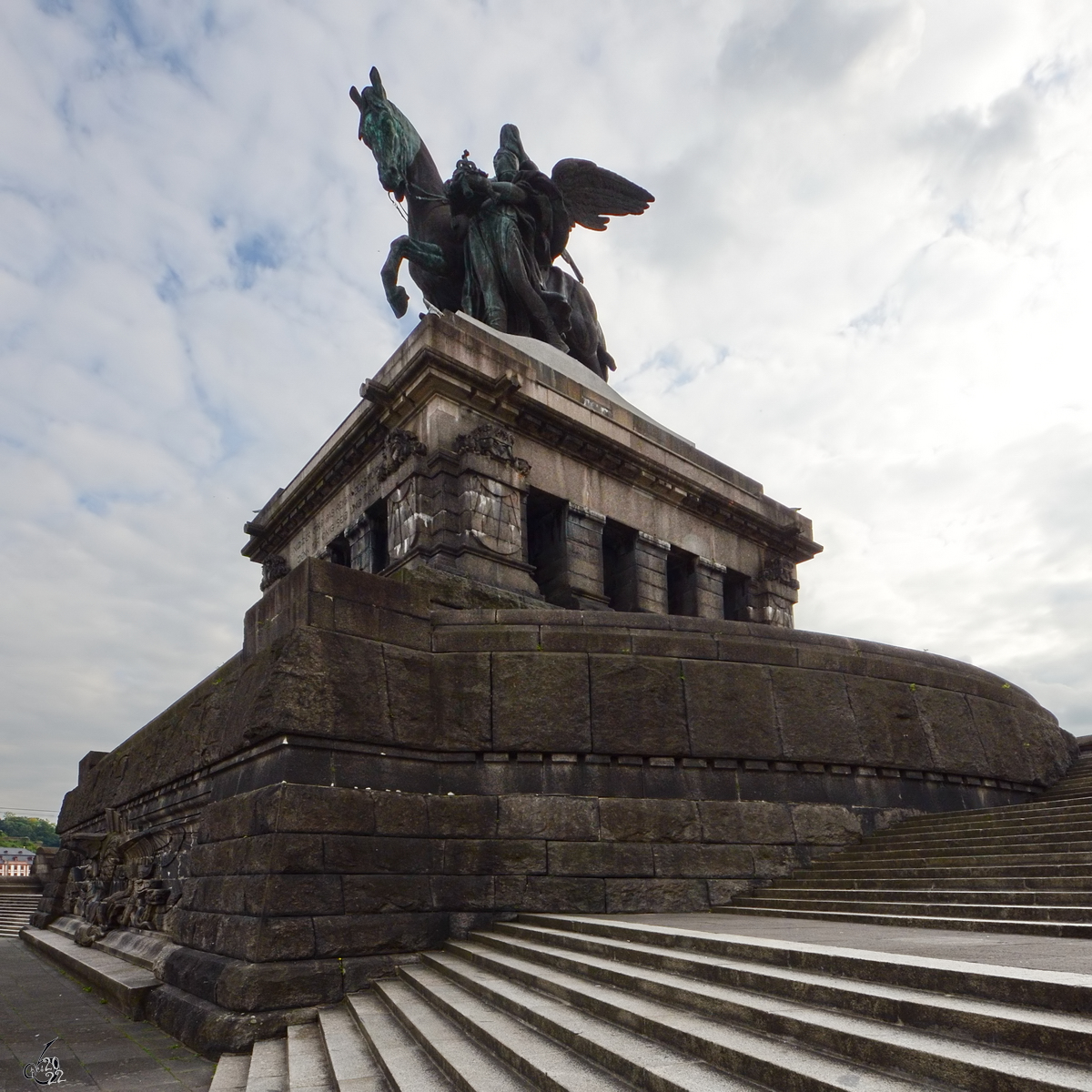 Das 1897 eingeweihte Kaiser-Wilhelm-I.-Denkmal im Deutschen Eck Koblenz. (September 2013)