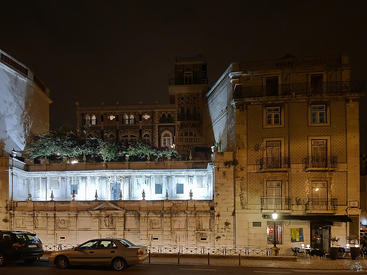 Das im 19. Jahrhundert im neomaurischen Stil erbaute Apartmenthotel Palacete Chafariz D'El Rei befindet sich in Ufernhe des Tejo. (Lissabon, Januar 2017)