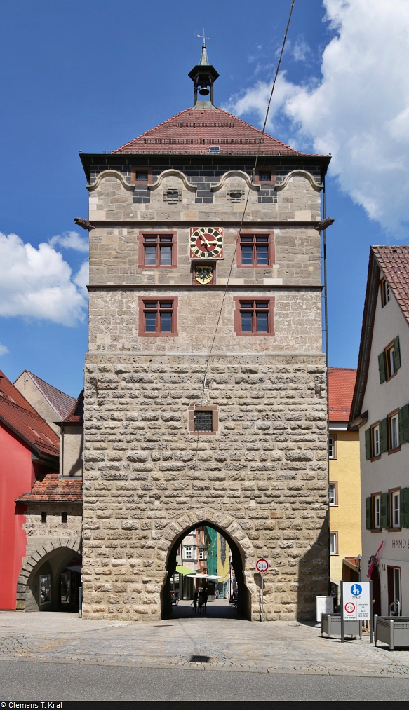 Das Anfang des 13. Jahrhunderts erbaute Schwarze Tor ist das einzige noch erhaltene Tor der ehemaligen Stadtbefestigung von Rottweil. Der Name lsst sich auf den einst schwarzen Anstrich zurckfhren.

🕓 11.6.2021 | 14:57 Uhr