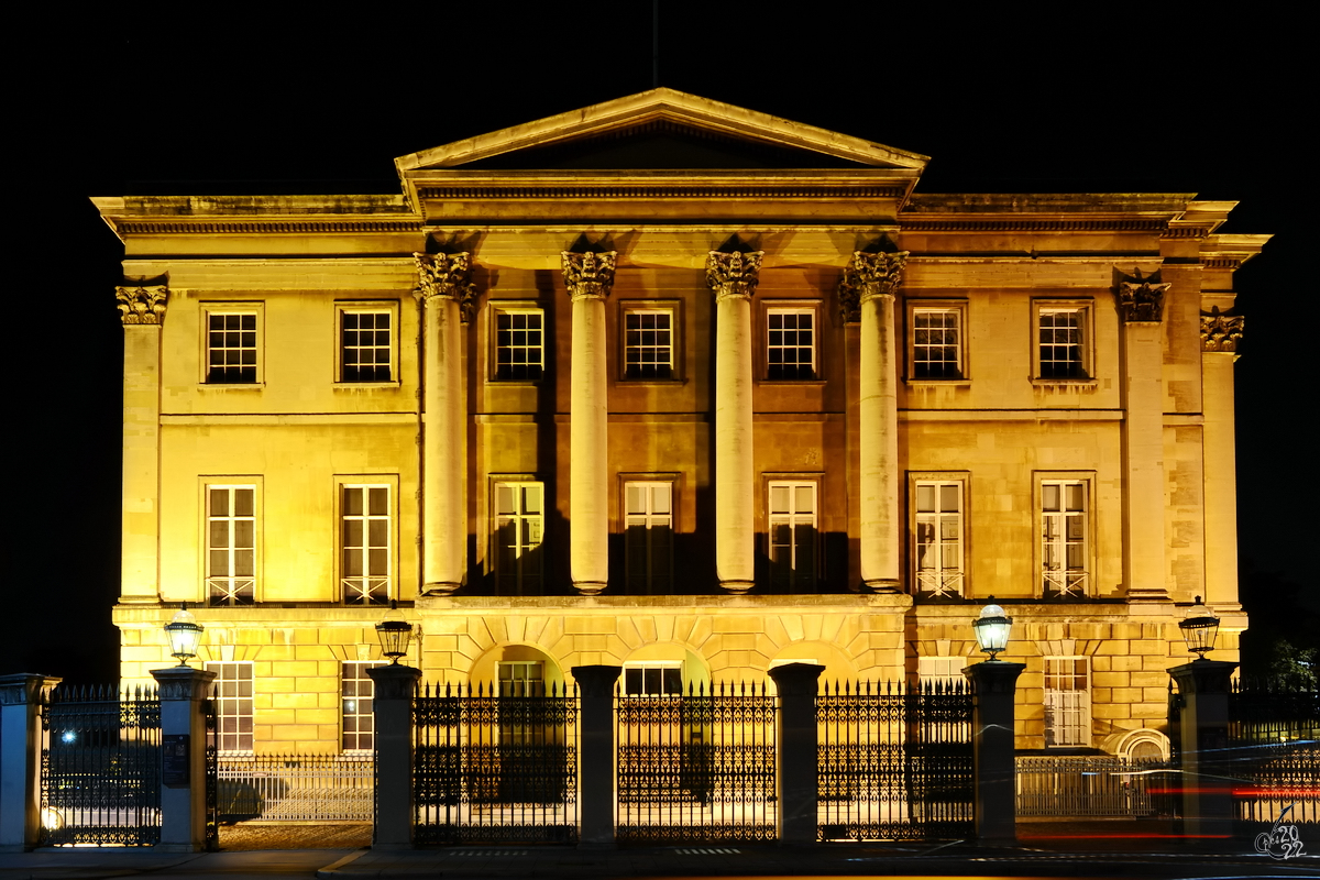 Das Apsley Haus ist das Stadthaus des Herzogs von Wellington und beherbergt eine Kunstsammlung. (London, September 2013)