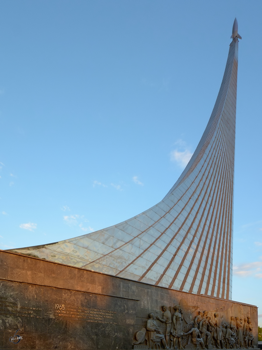 Das Denkmal fr die Eroberer des Weltraums Anfang Mai 2016 im Kosmonautenmuseum Moskau.