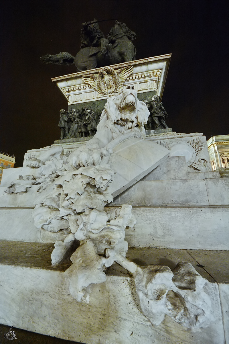 Das Denkmal fr den Knig von Italien Vittorio Emanuele II wurde von 1879 bis 1896 erbaut. (Mailand, Juni 2014)