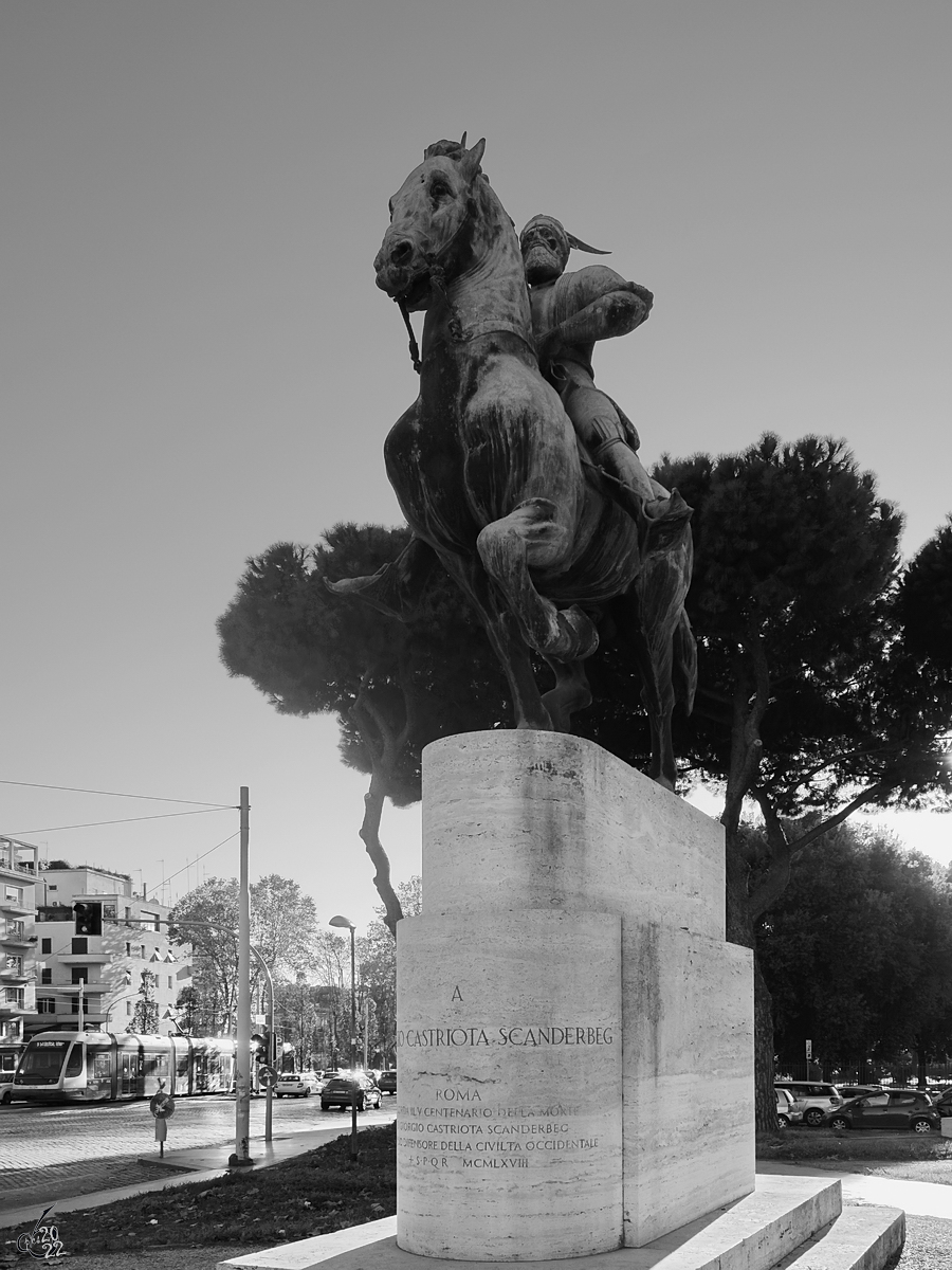 Das Denkmal von Georg Kastriota, welcher den Ehrentitel  Kmpfer des Christentums  erhielt, weil er das Frstentum Kastrioti gegen die Osmanen verteidigt hatte. (Rom, Dezember 2015)