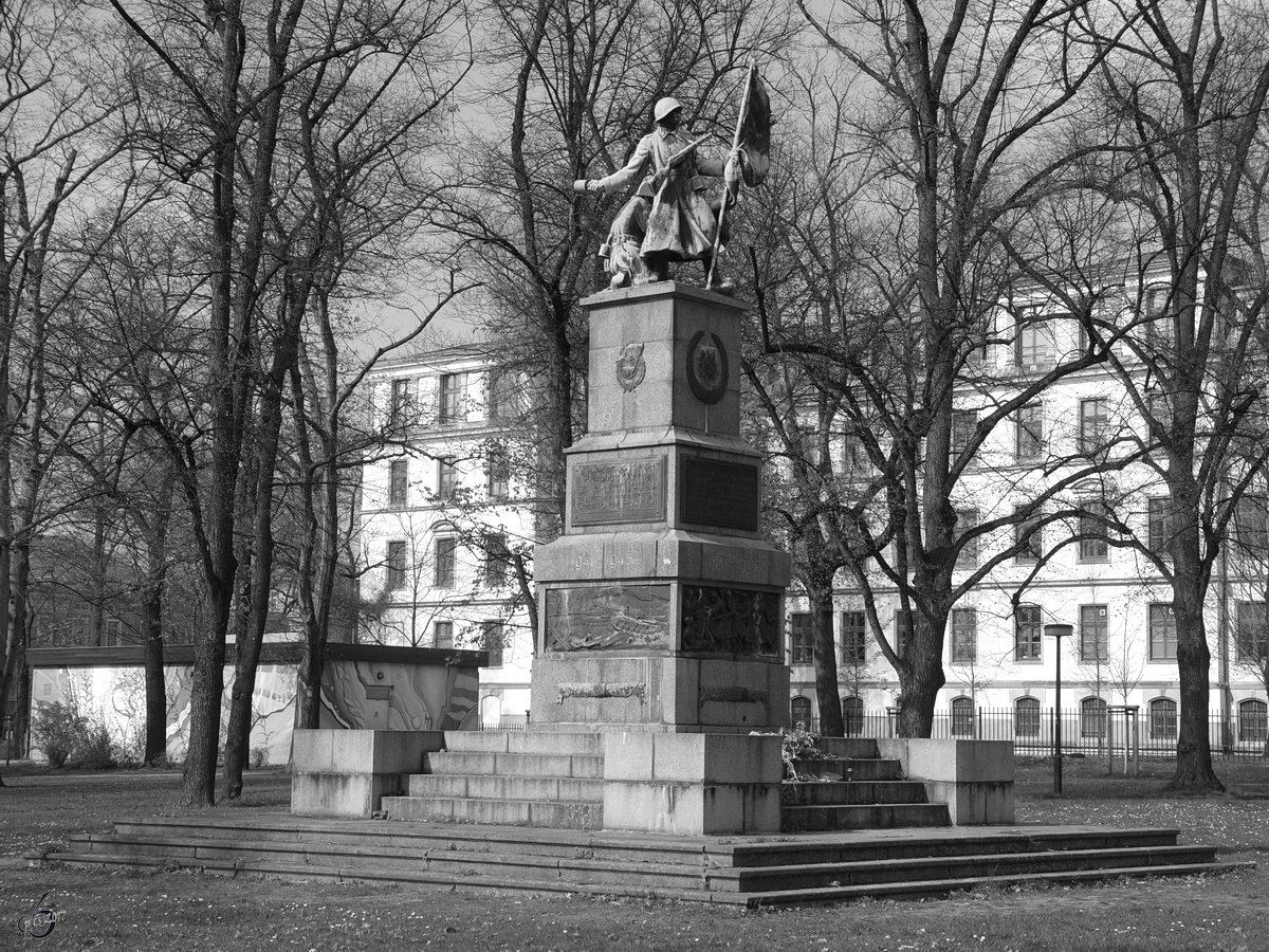 Das Denkmal der Roten Armee in Dresden. (April 2017)