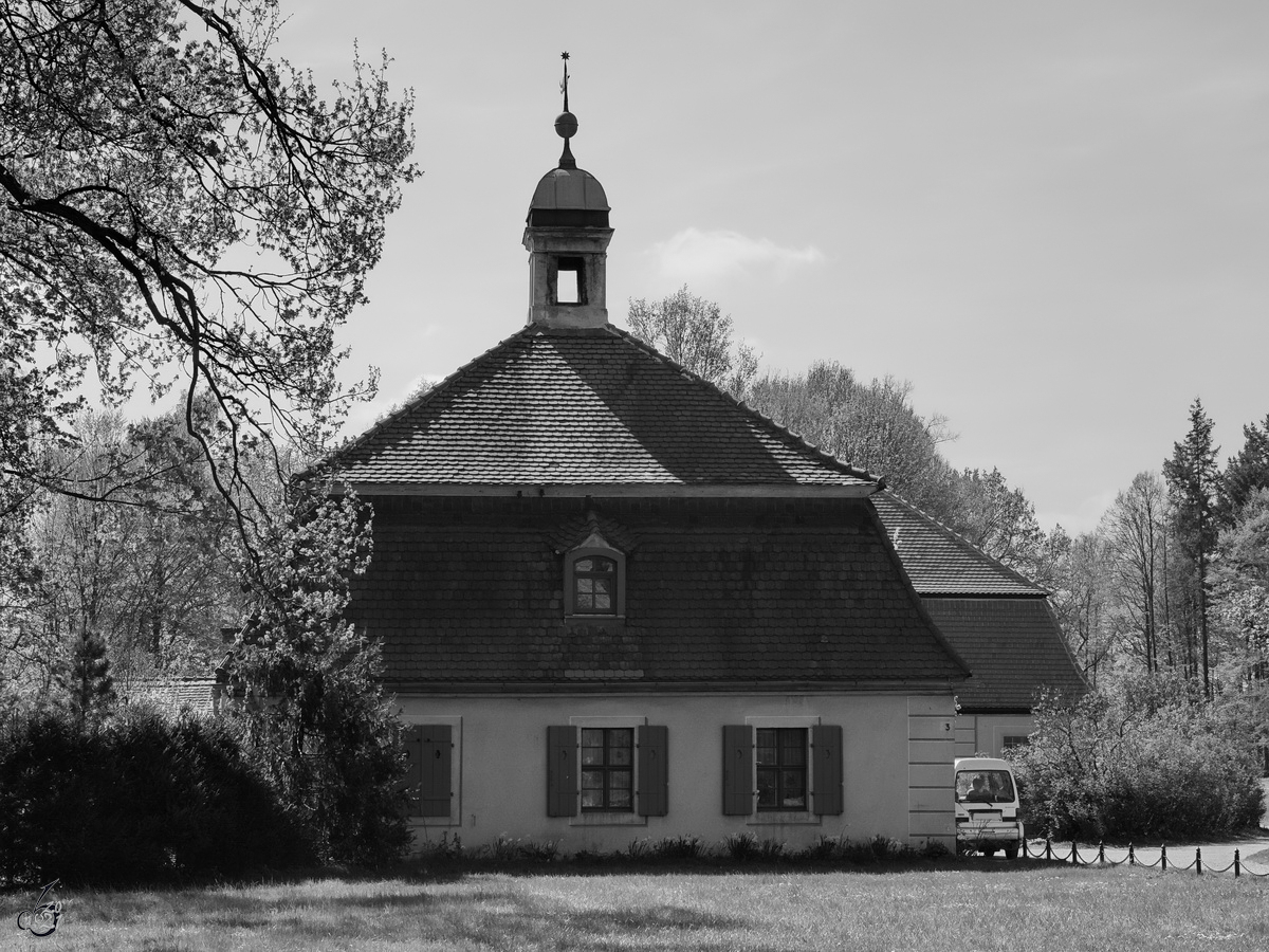 Das Gartenhaus im Schlosspark Moritzburg. (April 2014)