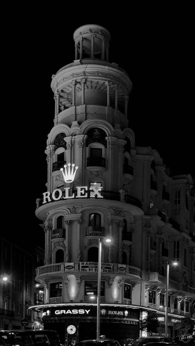 Das Gebude Edificio Grassy an der Gran Via wurde 1917 fertiggestellt. (Madrid, September 2011)