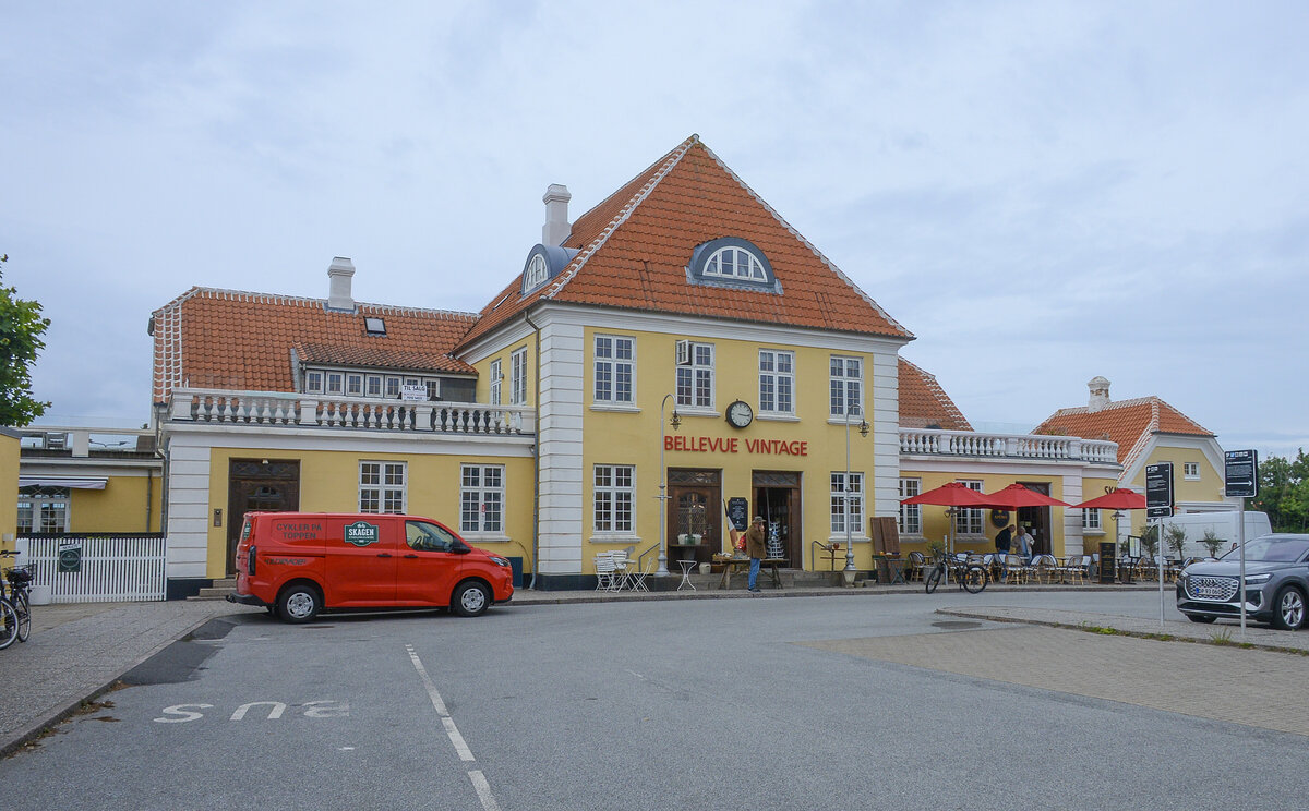 Das Gesch�ft �Bellevue Vintage� befindet sich im alten Bahnhof von Skagen. Aufnahme: 12. Juni 2026.