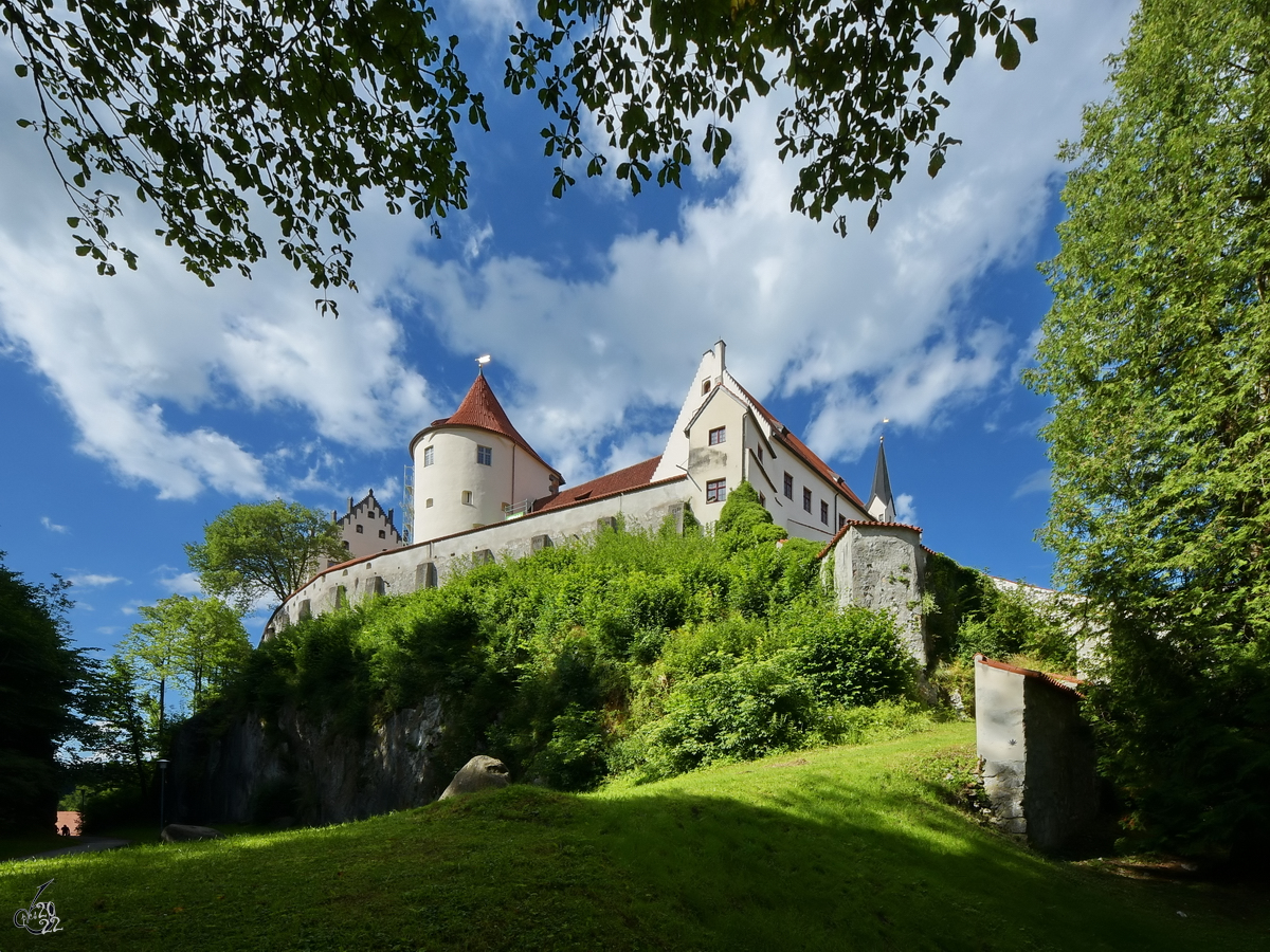 Das gotische Hohe Schloss in Fssen gilt als eine der am besten erhaltenen mittelalterlichen Burganlagen Bayerns. (Juli 2017)