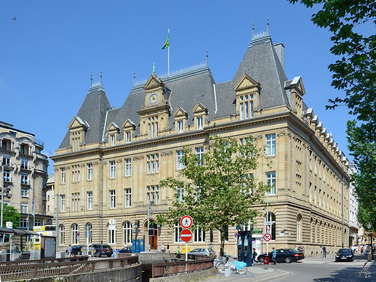 Das historische Htel des Postes im Stadtzentrum von Luxemburg wurde in den Jahren von 1908 bis 1910 erbaut. (Juli 2013)
