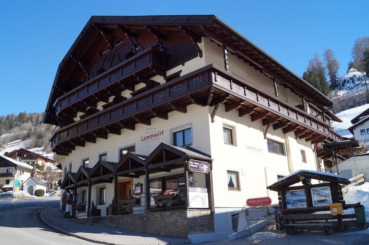 Das Hotel  Lammwirt  in Jerzens im Pitztal, 15.02.2019.