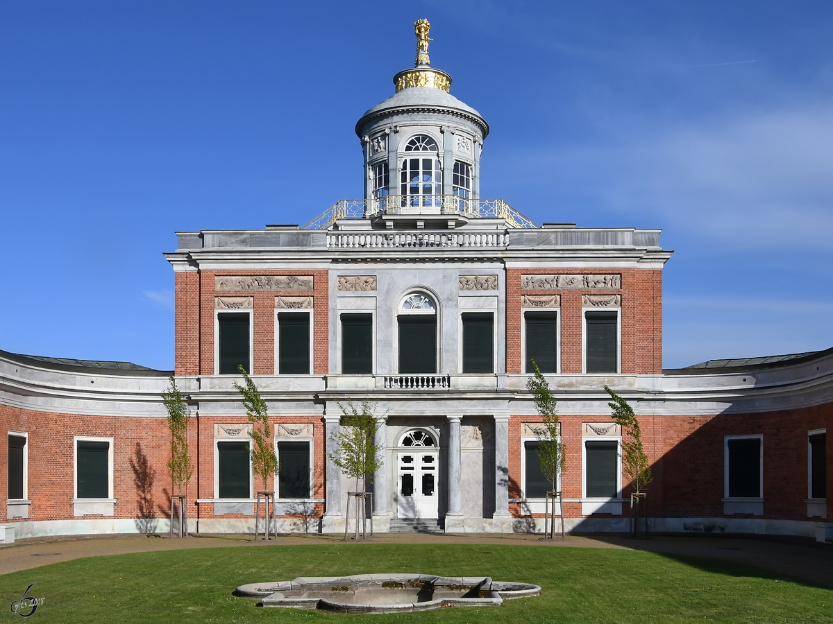 Das in den Jahren 1787–1793 errichte Marmorpalais Ende April 2018 im Potsdamer Neuen Garten.