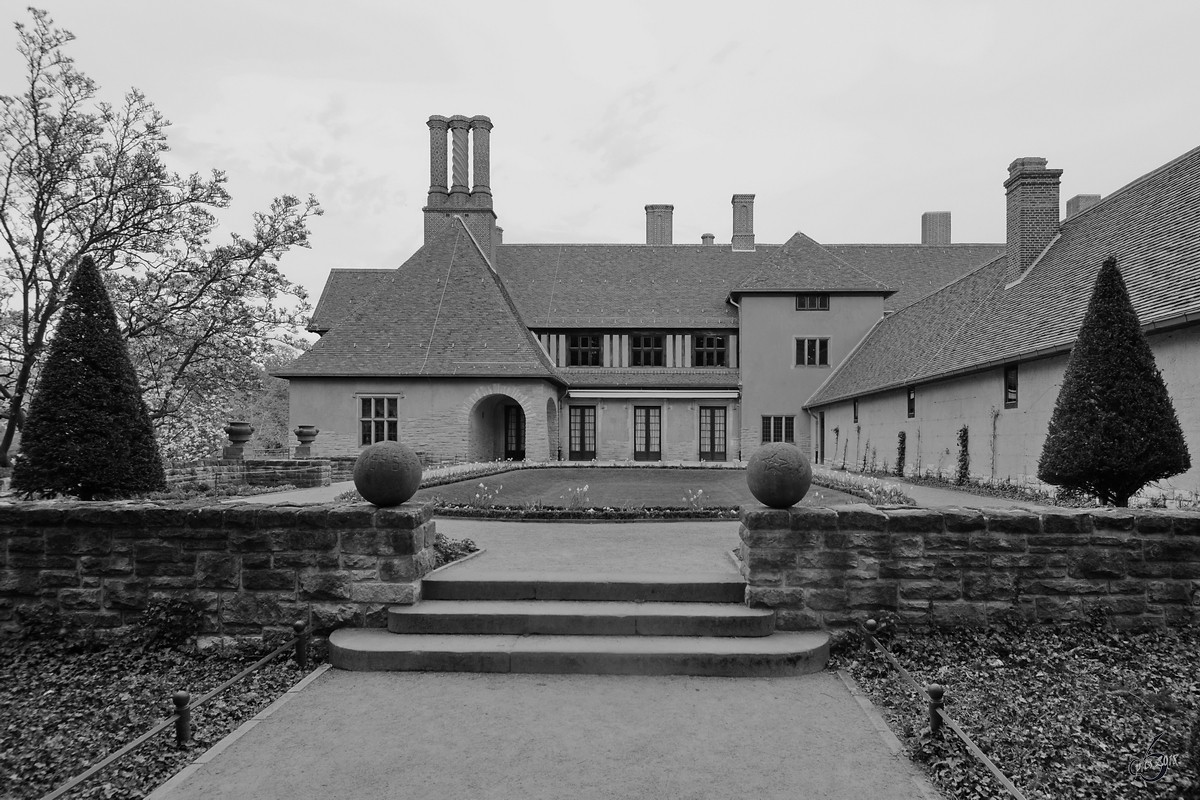 Das in den Jahren 1913–1917 im englischen Landhausstil entstandene Schloss Cecilienhof. (Potsdam, April 2018)