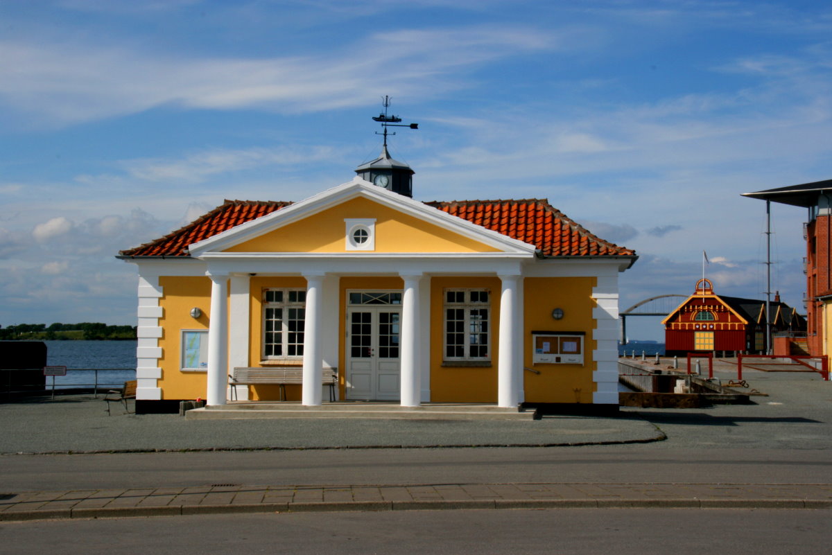 Das Kontorhuset am Hafen von Rudkbing; 21.06.2015