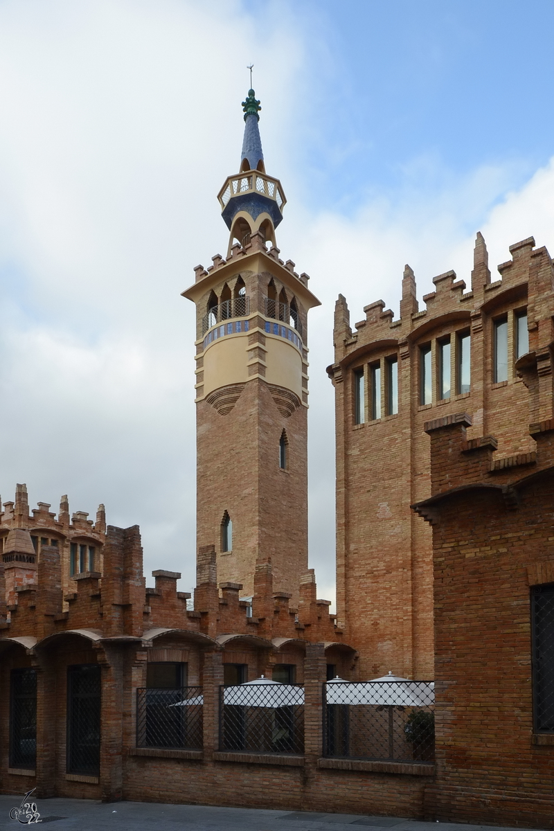 Das Kulturzentrum CaixaForum wurde 2002 erffnet und befindet sich in den Gebuden der ehemaligen Textilfabrik Fbrica Casaramona. (Februar 2012)