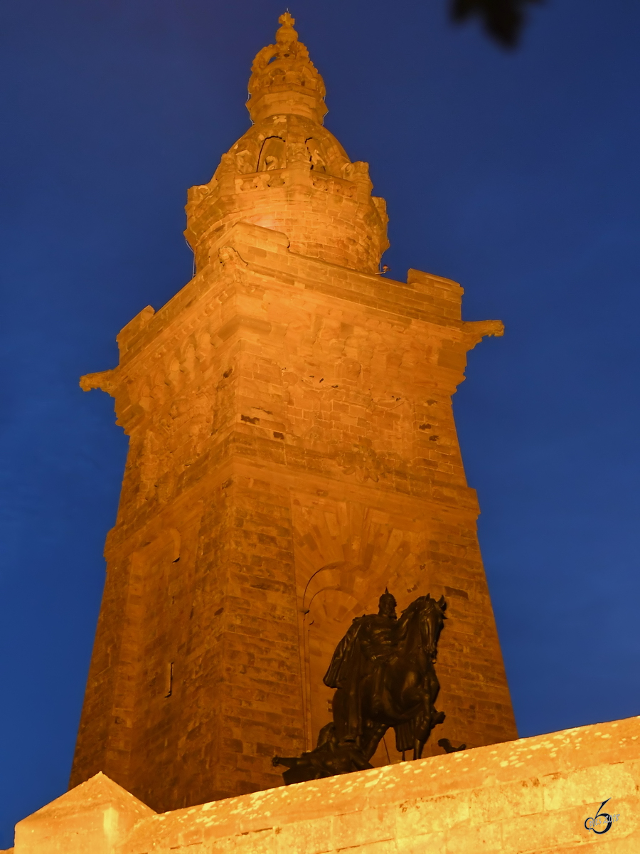 Das Kyffhuserdenkmal oder auch Barbarossadenkmal bei Bad Frankenhausen. (August 2018) 