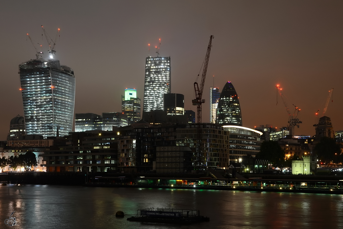 Das moderne London an der Lower Thames Street. (September 2013)