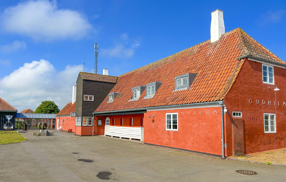 Das Museum in Gudhjem ist im ehemaligen Bahnhof untergebracht, der der Ausgangspunkt fr die Bahnlinie nach Aakirkeby war. Aufnahme: 16. Juni 2023.