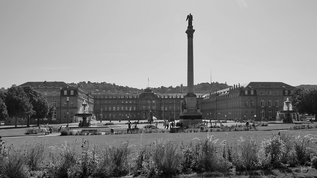 Das Neue Schloss in Stuttgart wurde zwischen 1746 und 1807 erbaut. (September 2019)