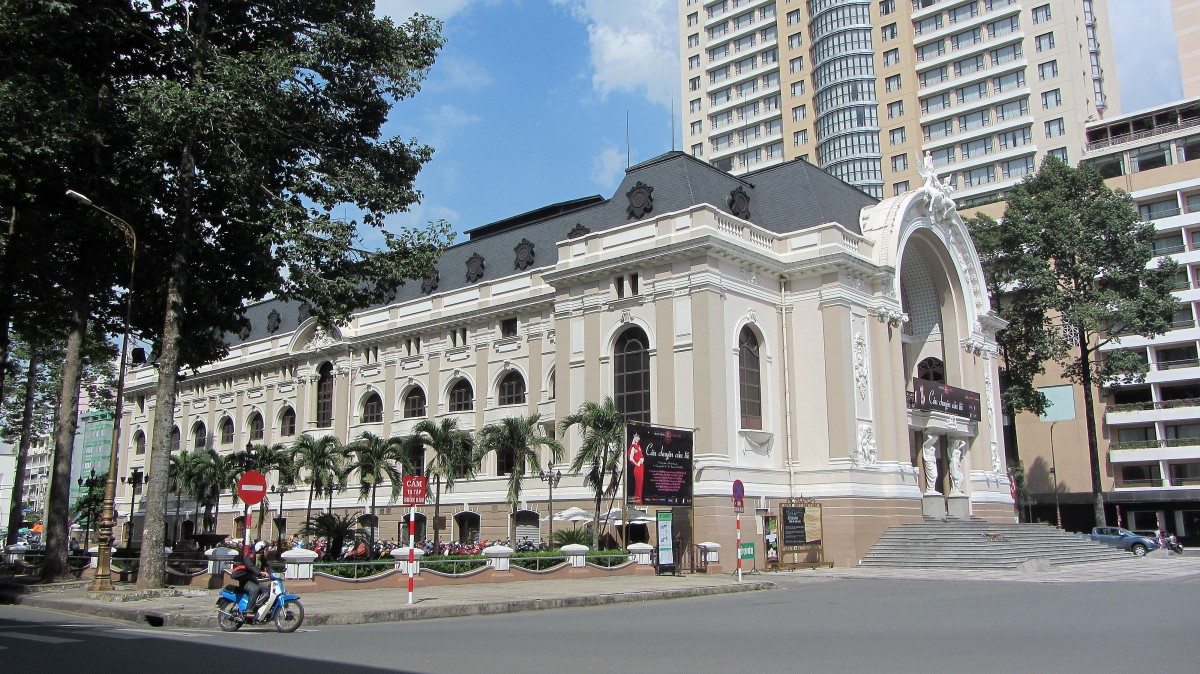 Das Opernhaus in Saigon, erbaut 1897 im franzsischen Kolonialstil, im 1. Stadtbezirk am 27.8.2013.