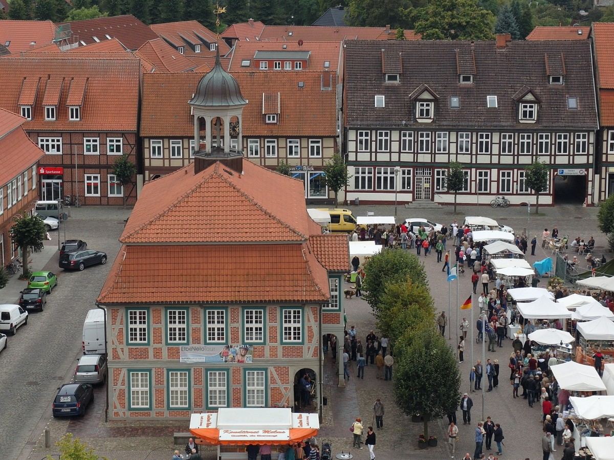 Das Rathaus von Boizenburg/Elbe aus der Vogelperspektive; 14.09.2014
