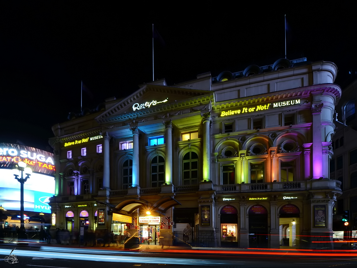 Das Ripley’s Believe It or Not!-Museum befindet sich direkt am Piccadilly Circus. (London, September 2013)