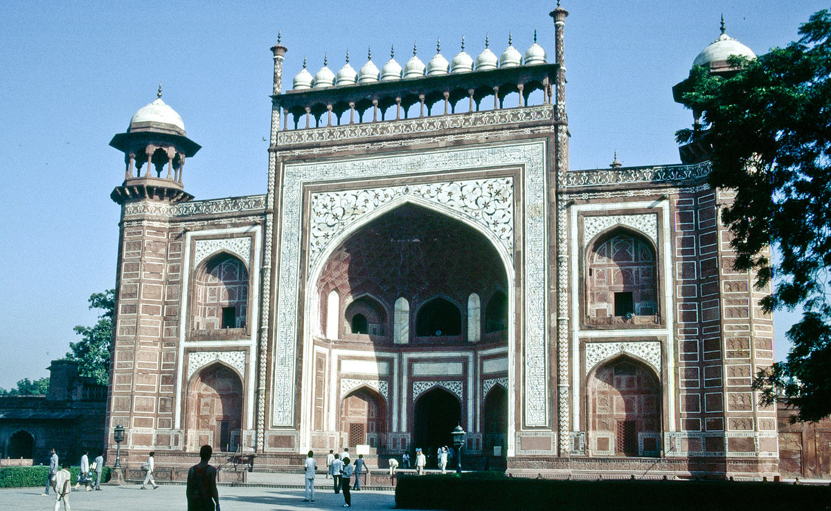 Das Rote Fort in Delhi. Bild vom Dia. Aufnahme: Oktober 1988.