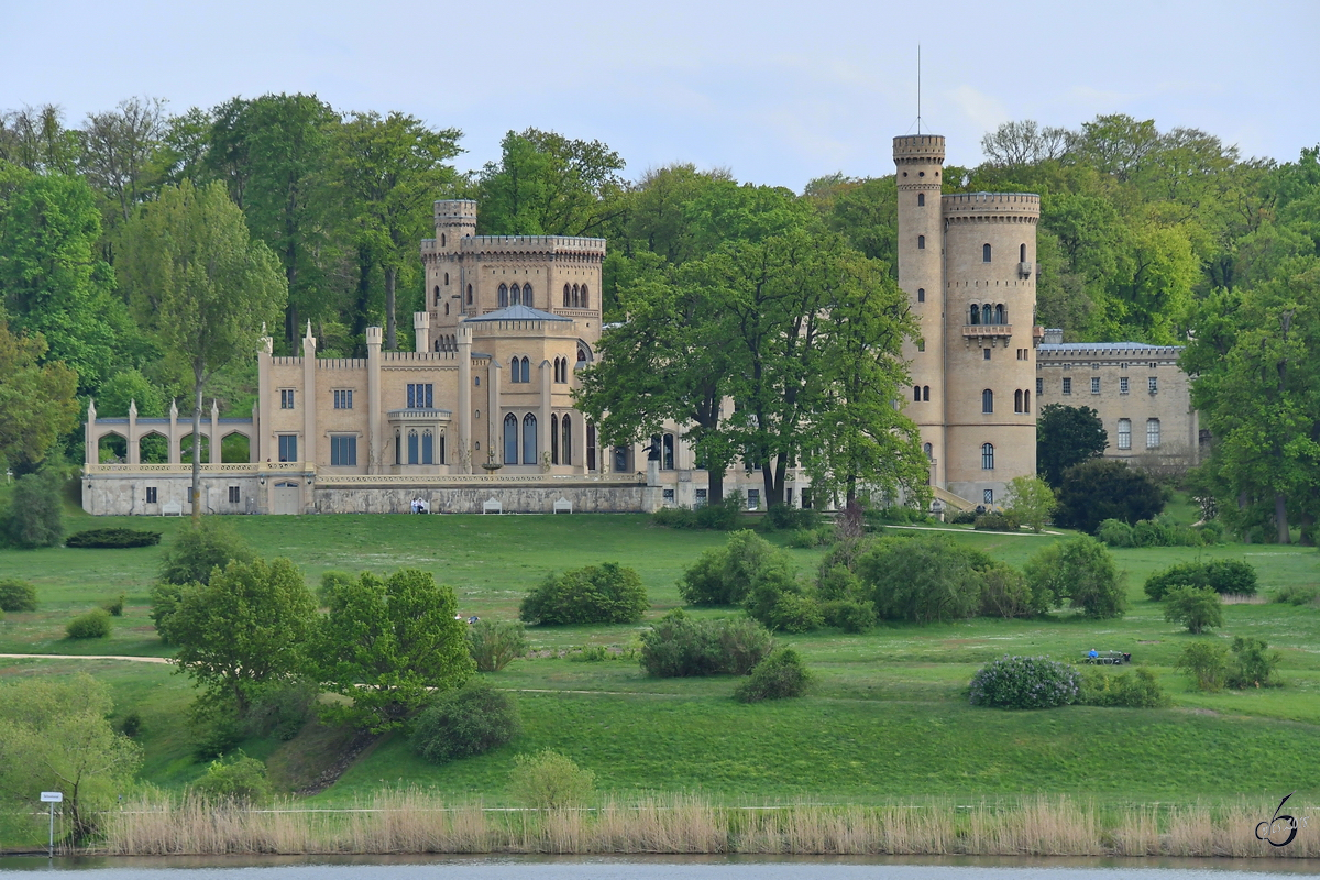 Das Schloss und der Schlosspark in Babelsberg. (Berlin, April 2018)