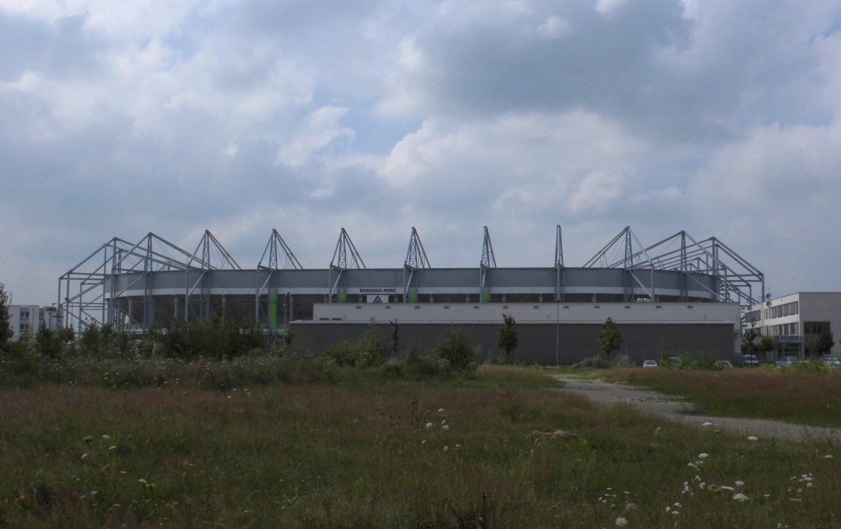 Das Stadion im Borussia-Park Mönchengladb. (Eröffnung 2004) vom Fußballverein Borussia Mönchengladbach am 25.07.14
