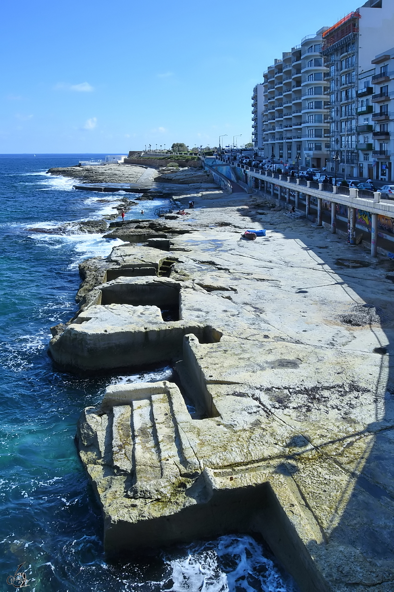 Das steinige Ufer von Sliema. (Oktober 2017)