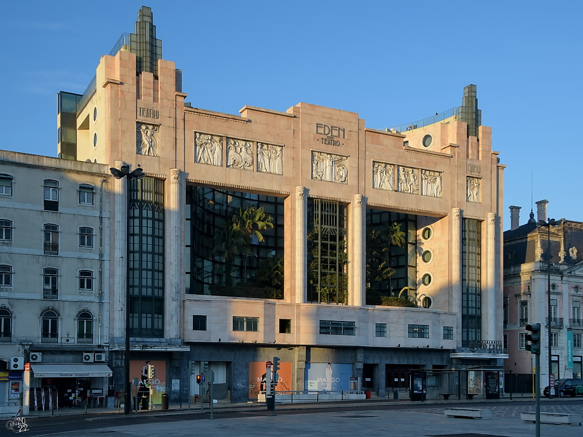 Das im Stil des Art dco erbaute Teatro Eden in Lissabon wurde 1931 erffnet und war einst Lissabons prchtigstes Grokino. Mittlerweile wurde es zu einem Hotel umgebaut. (Januar 2017)
