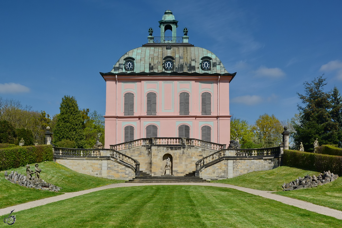 Das  im Stil des Rokoko errichtete Fasanenschlsschen in Moritzburg wurde zwischen 1769 und 1782 erbaut. (April 2014)