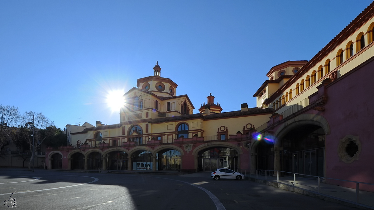 Das Teatre Lliure befindet sich im alten Palast der Landwirtschaft und gilt als eines der renommiertesten Theater in Katalonien. (Barcelona, Februar 2013)