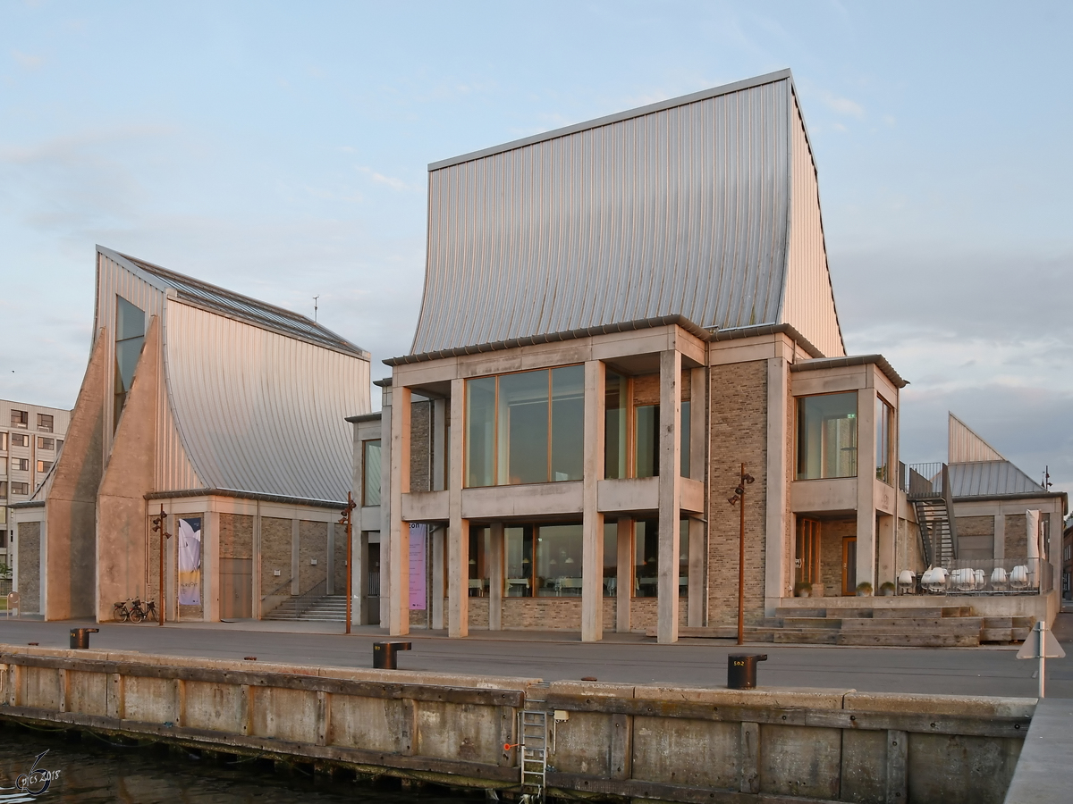 Das Utzon Center wurde 2008 von Jrn Utzon und seinem Sohn Kim Utzon gestaltet. (Aalborg, Juni 2018)