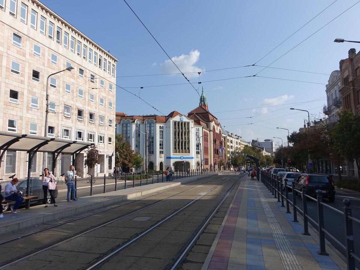 Debrecen, Gebude entlang der Hauptstrae Piac Utca (05.09.2018)