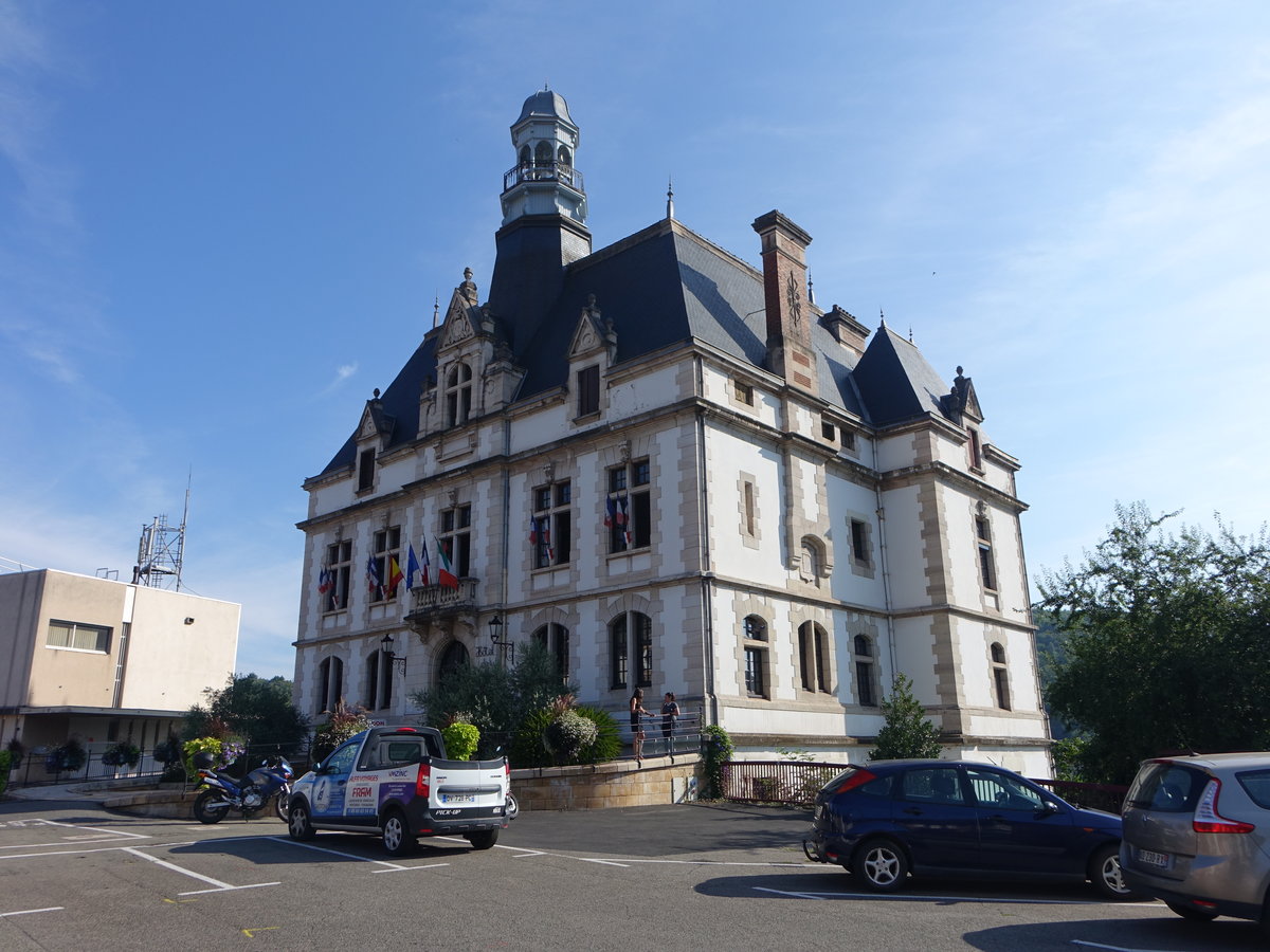 Decazeville, Rathaus am Place Decazes, erbaut im 19. Jahrhundert (30.07.2018)