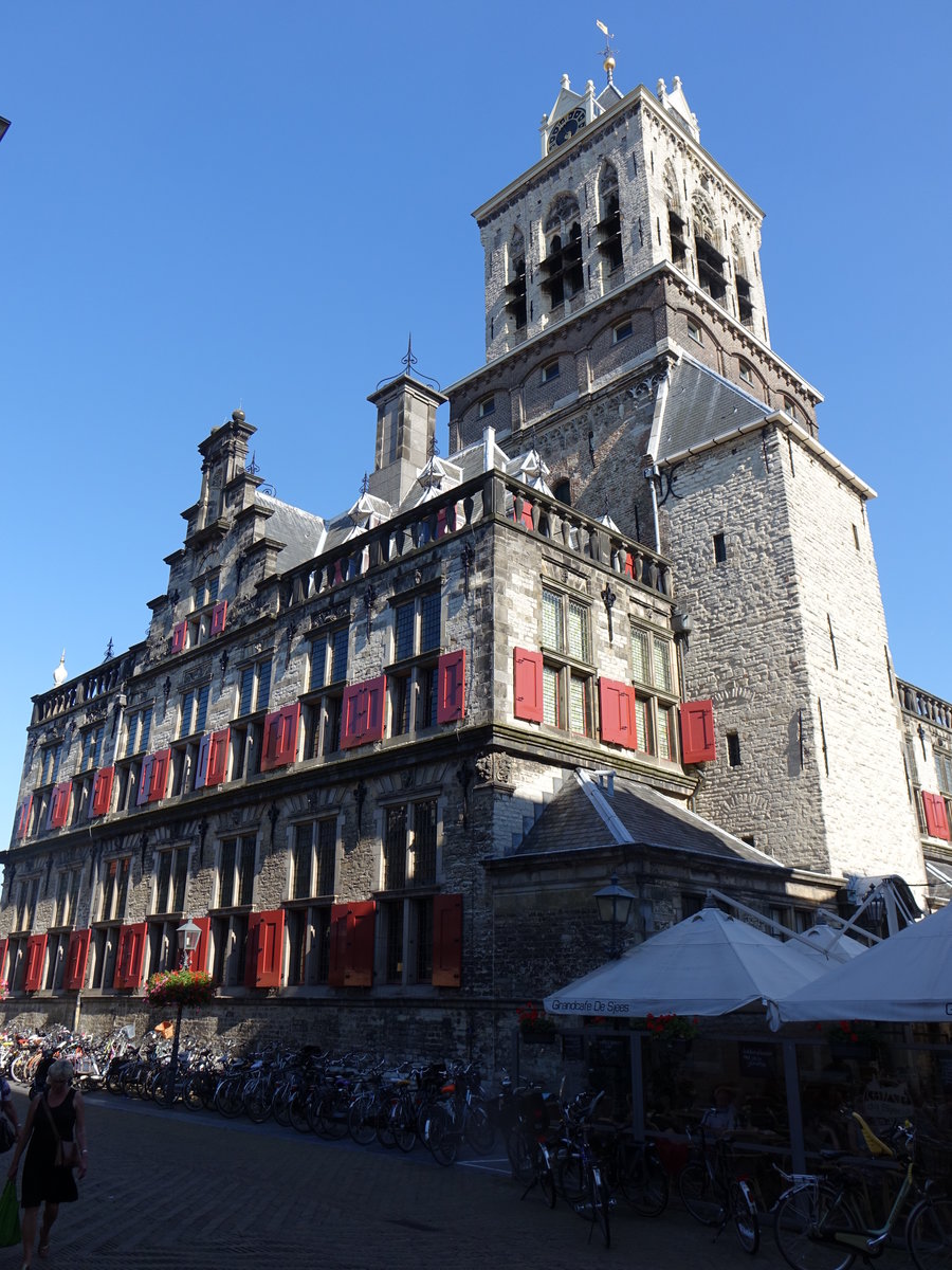 Delft, Rathaus am Markt, erbaut 1618 durch Hendrick de Keysers, Turm Het Steen (23.08.2016)