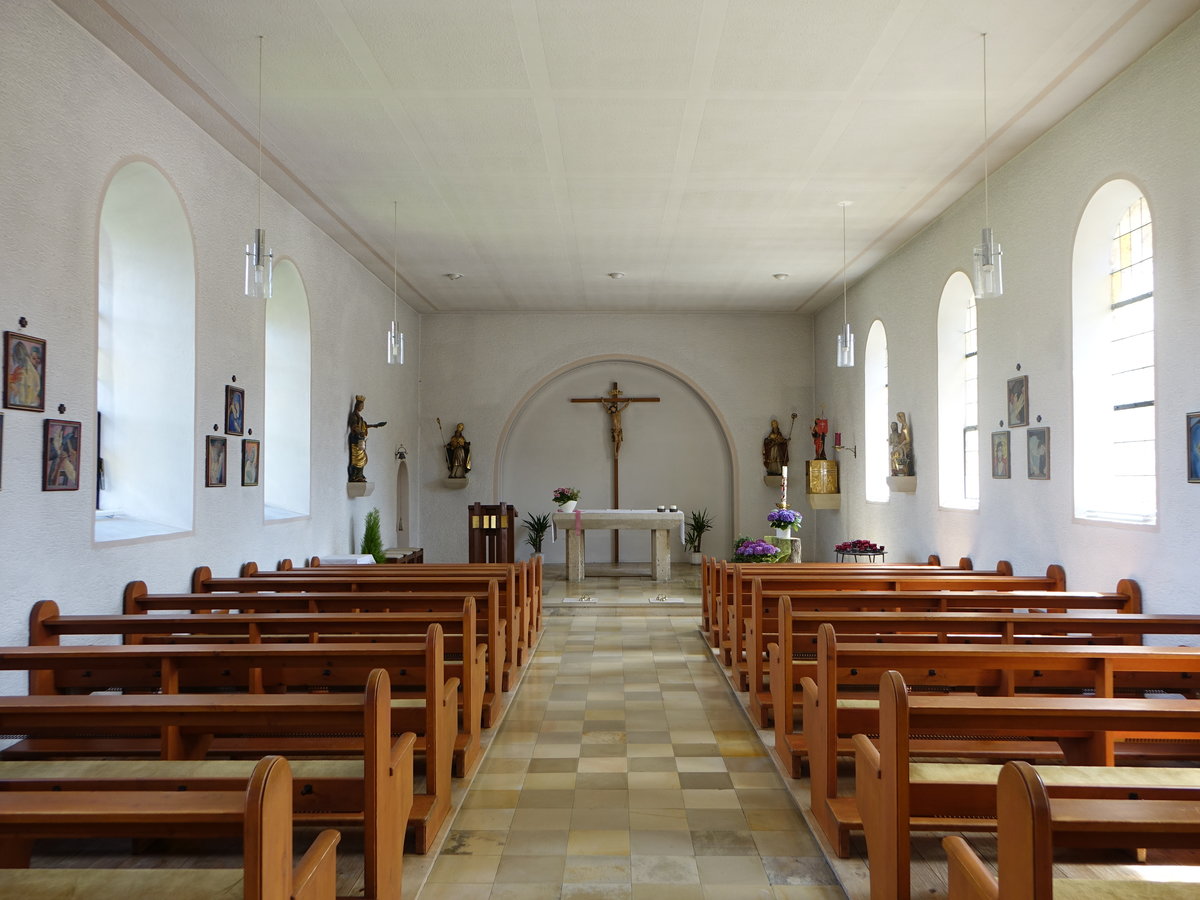 Delkhofen, Innnenraum der St. Verena Kirche nach der Vergrerung von 1948 bis 1950 (21.05.2017)