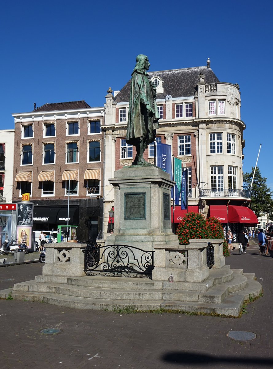 Den Haag, Johann de Witt Denkmal am Plaats (24.08.2016)