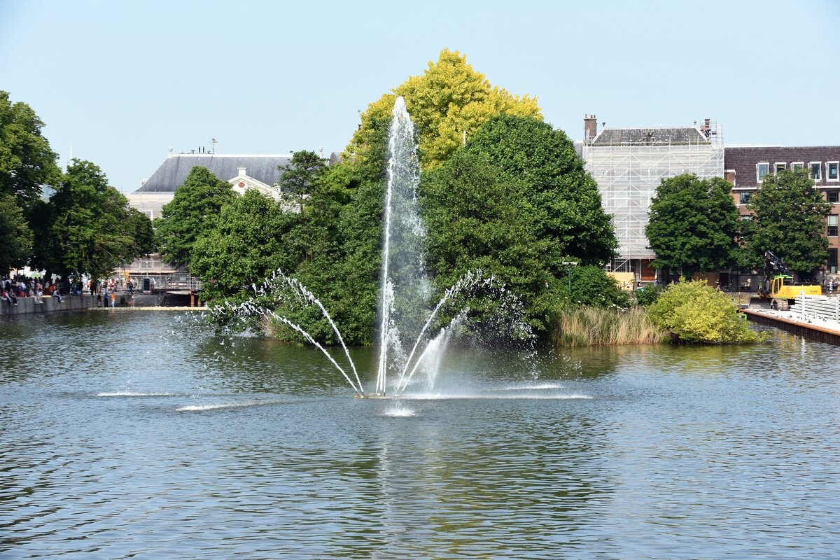 DEN HAAG (Zuid-Holland), 31.05.2025, am Hofwijver