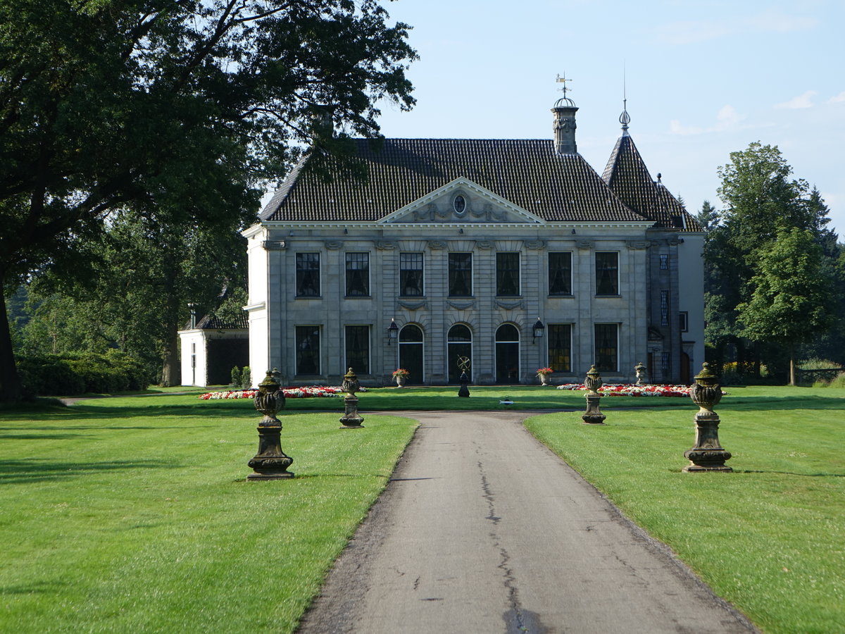 Denekamp, Kasteel Singraven, erbaut im 18. Jahrhundert, seitlicher Turm von 1661 (22.07.2017)