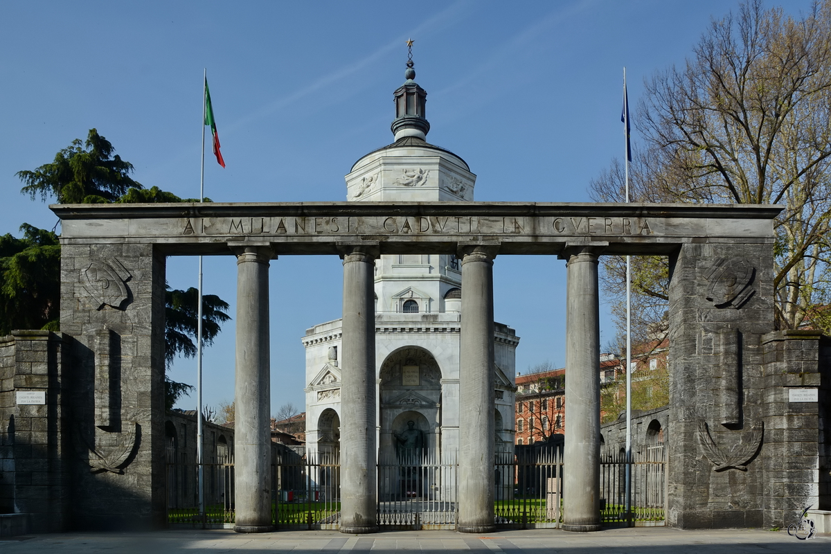 Der von 1927 bis 1930 erbaute Tempel des Sieges (Tempio della Vittoria) soll an die Mailnder erinnern, die whrend des Ersten Weltkriegs gefallen sind. (Mailand, April 2015)