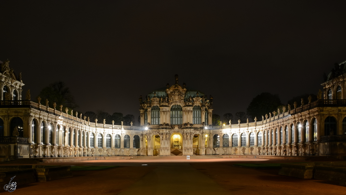 Der  ab 1709 erbaute Zwinger in Dresden gehrt zu den bedeutenden Bauwerken des Barocks. (April 2014)
