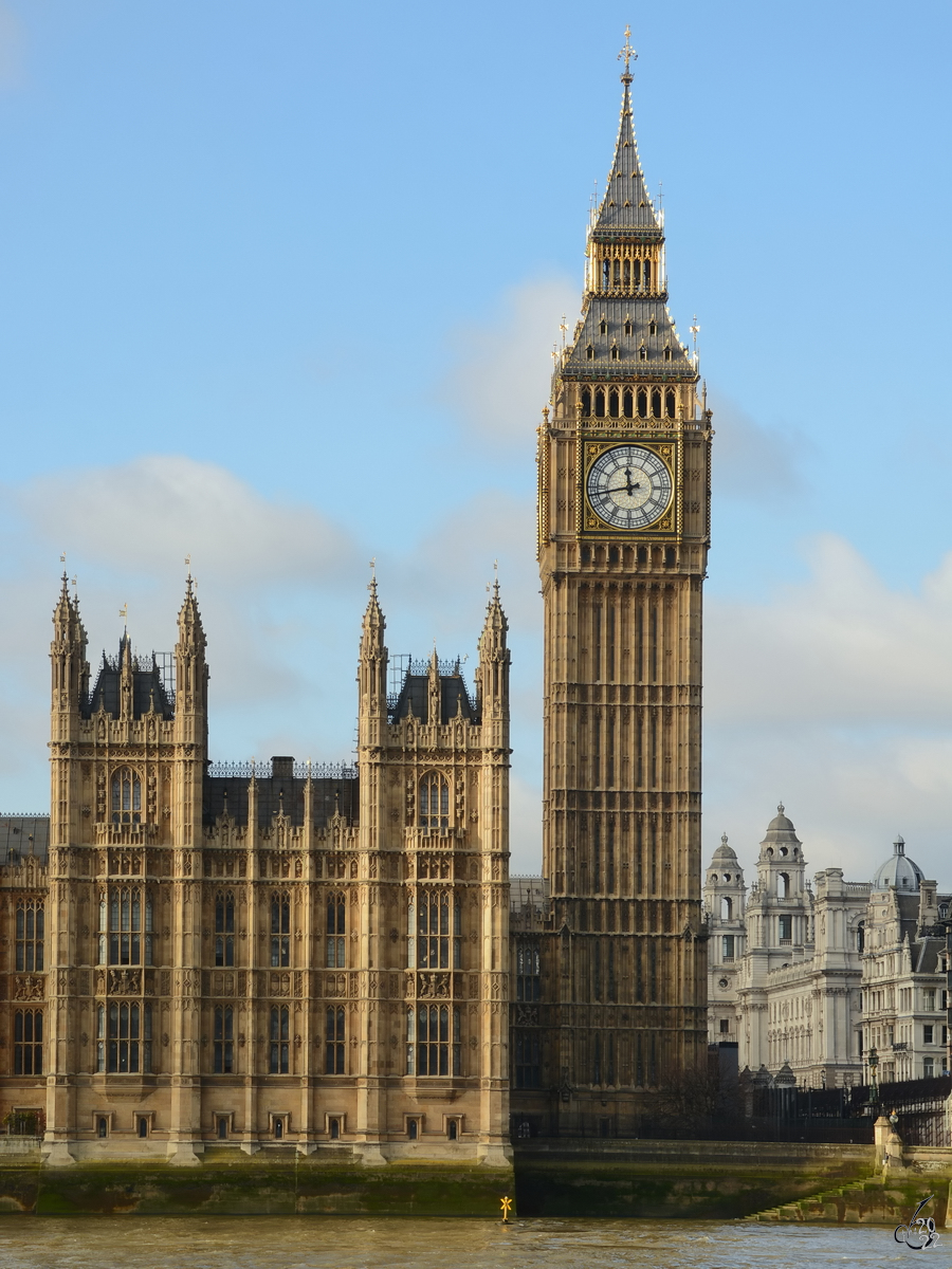 Der berühmte Uhrenturm  Big Ben  im Londoner Stadtteil Westminster. (Februar 2015)